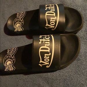 Von Dutch slippers